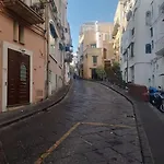 Nonna Giuseppina 이스키아