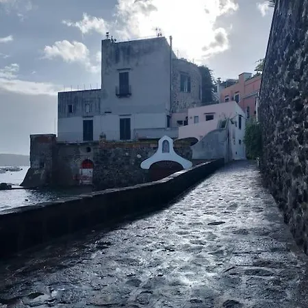 Nonna Giuseppina イスキア島